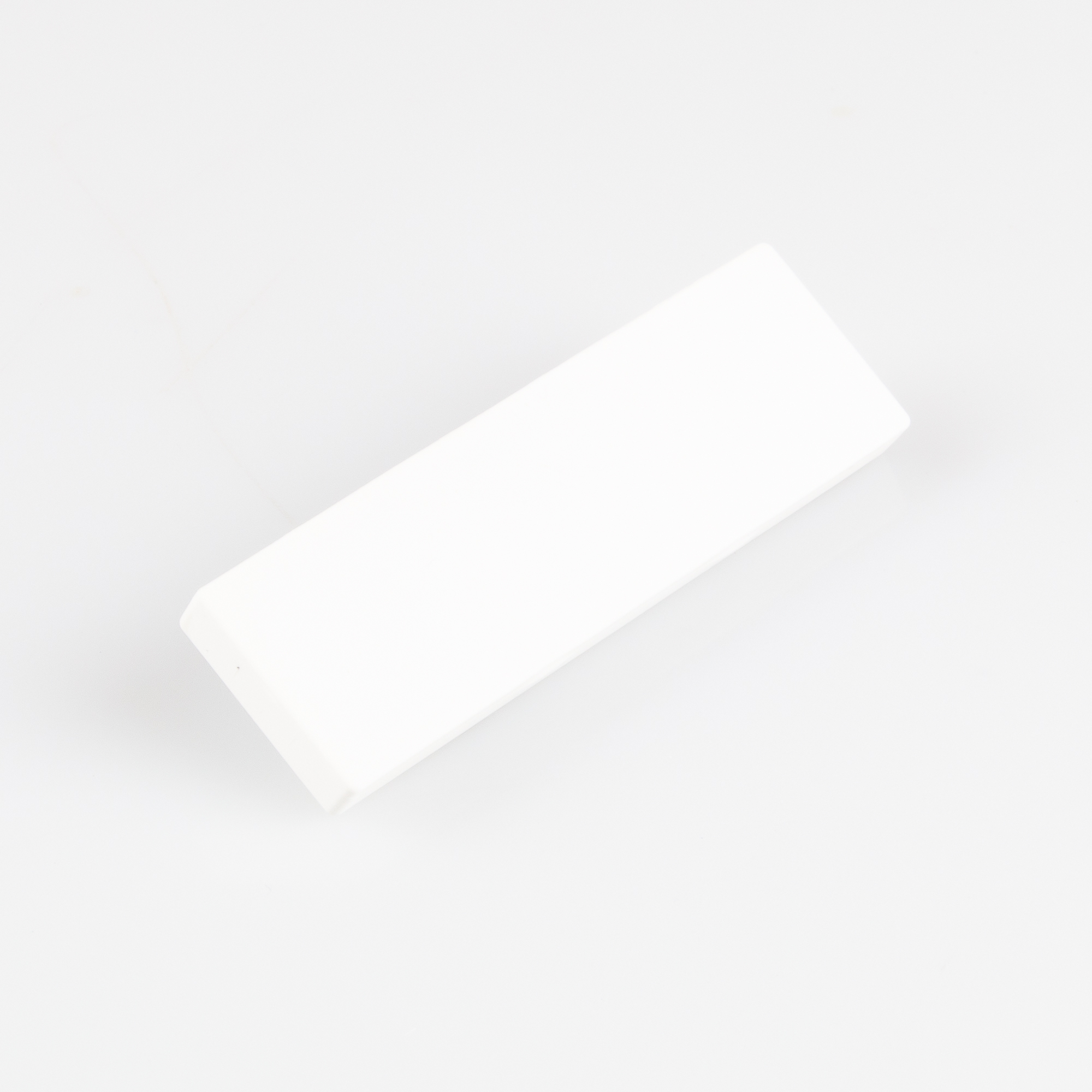 Gummierter Magnet mit Gewindebuchse M4