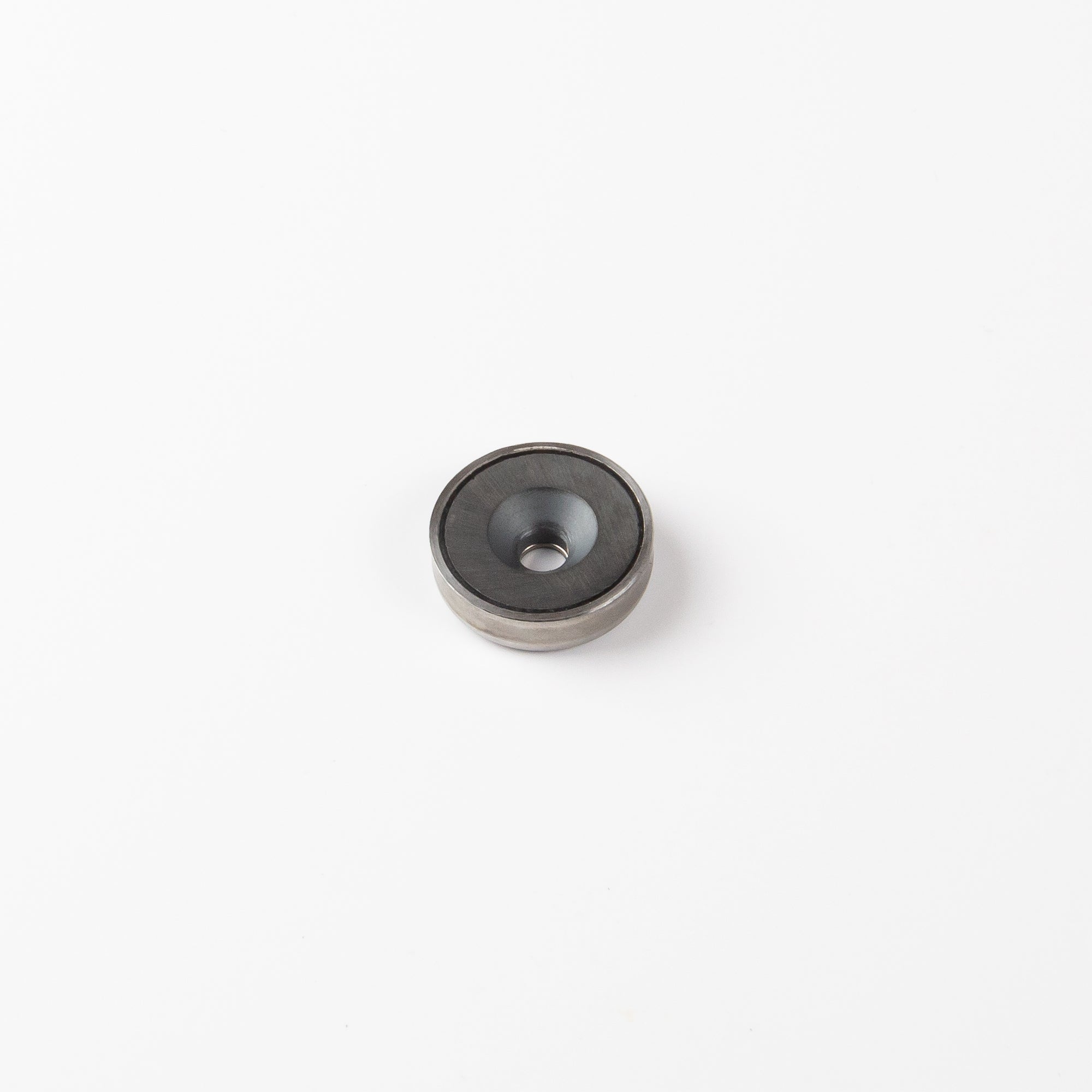 Edelstahl Ferrit Flachgreifer Ø25x7,0mm mit konischer Senkung Haftfläche