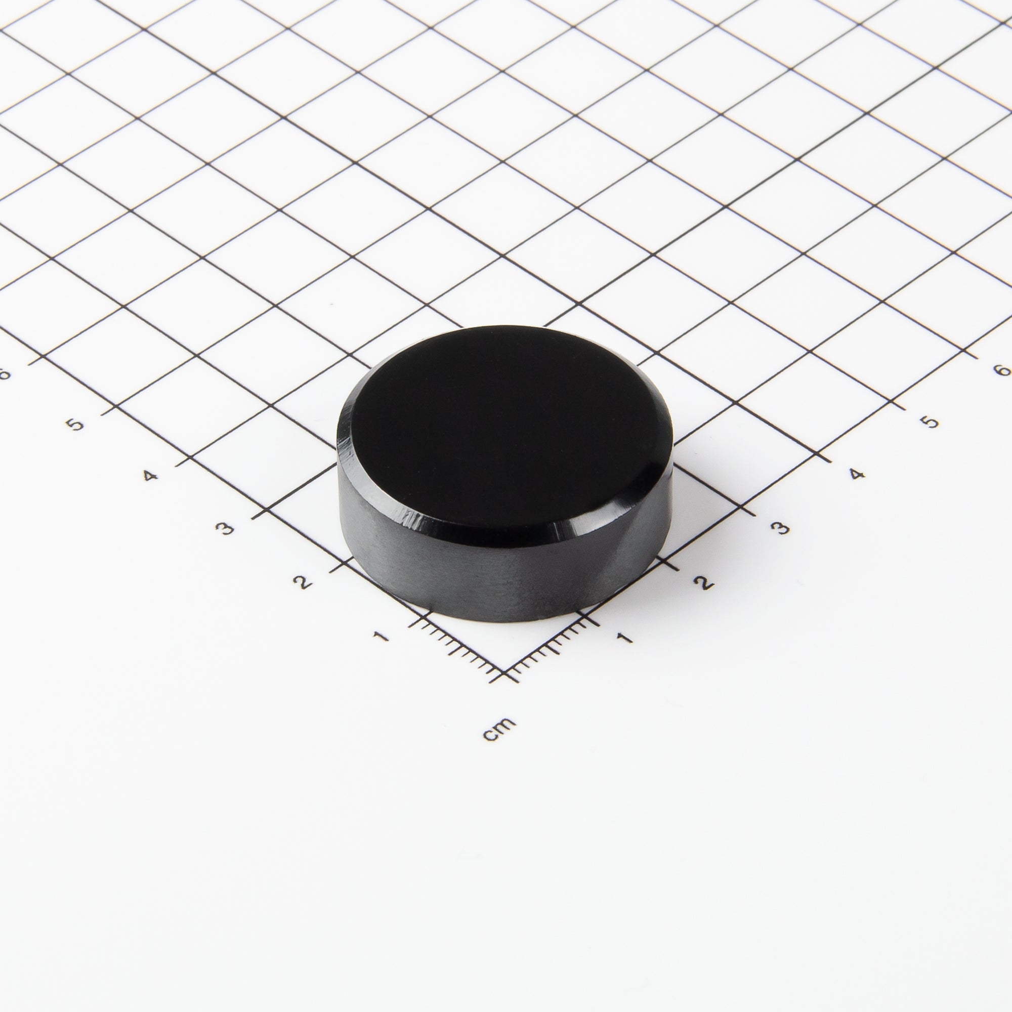 Scheibenmagnet aus Ferrit in der Abmessung Ø30x10mm