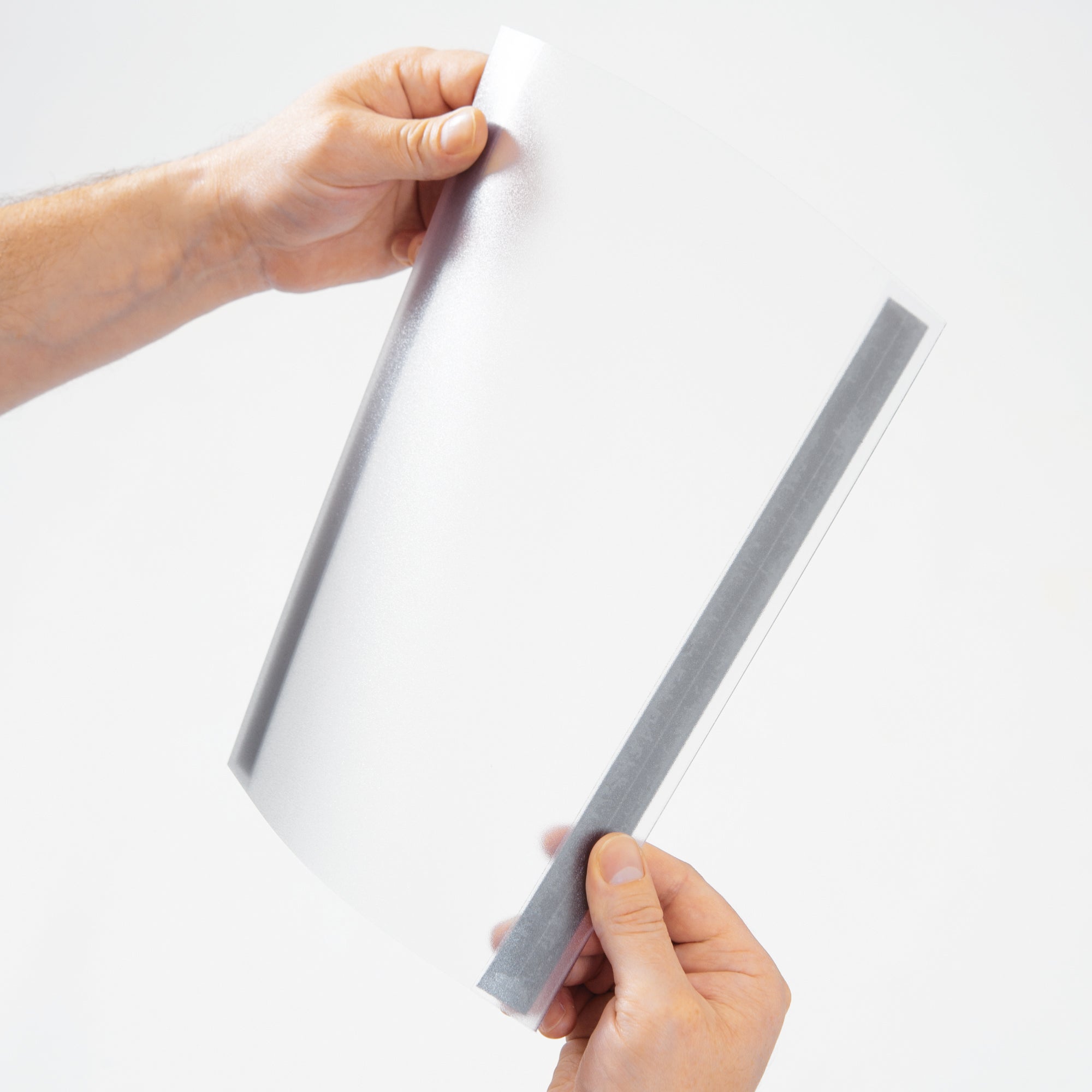 Magnetische Klarsichtabdeckung für Aushänge gefalzt
