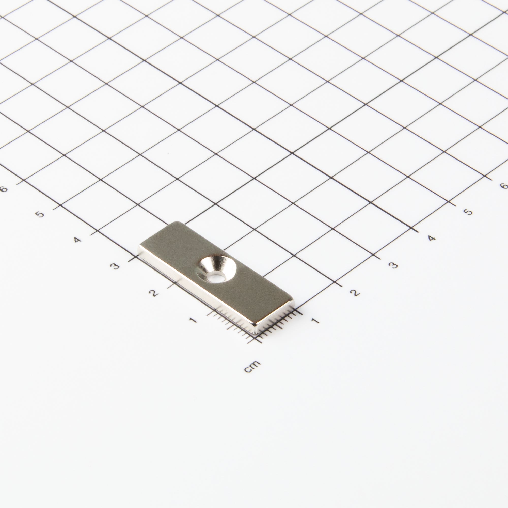 Neodym Blockmagnet mit konischer Senkbohrung 30x10x3mm