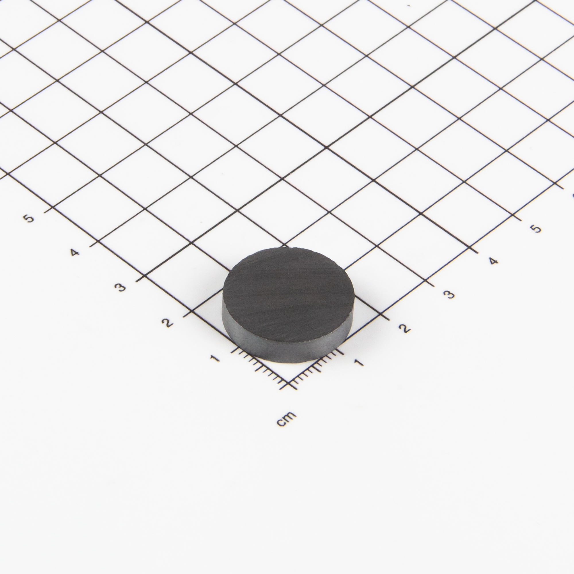Scheibenmagnet aus Ferrit in der Abmessung Ø20x4,5mm