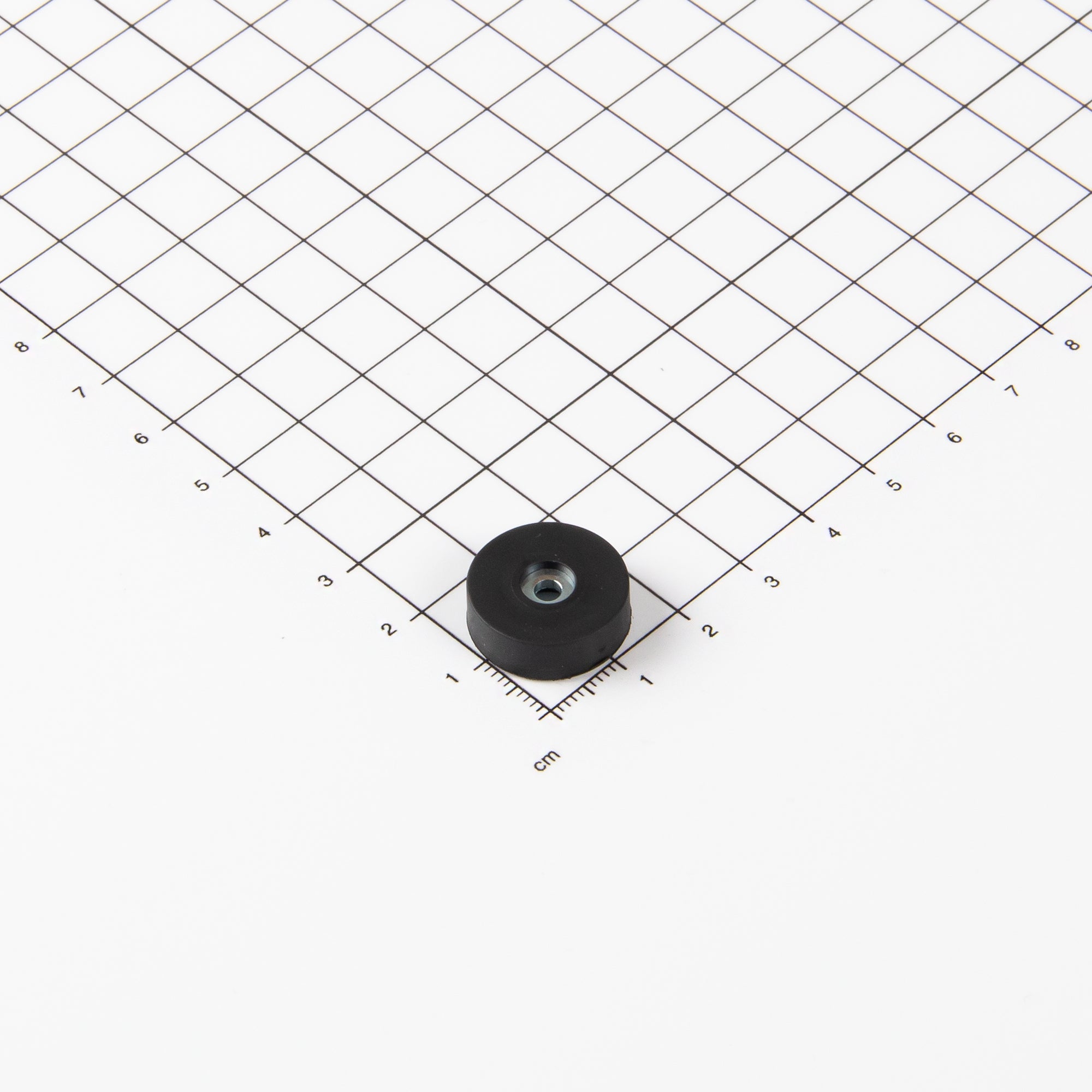 Gummierter Magnet Ø18x6mm mit zylindrischer Senkung