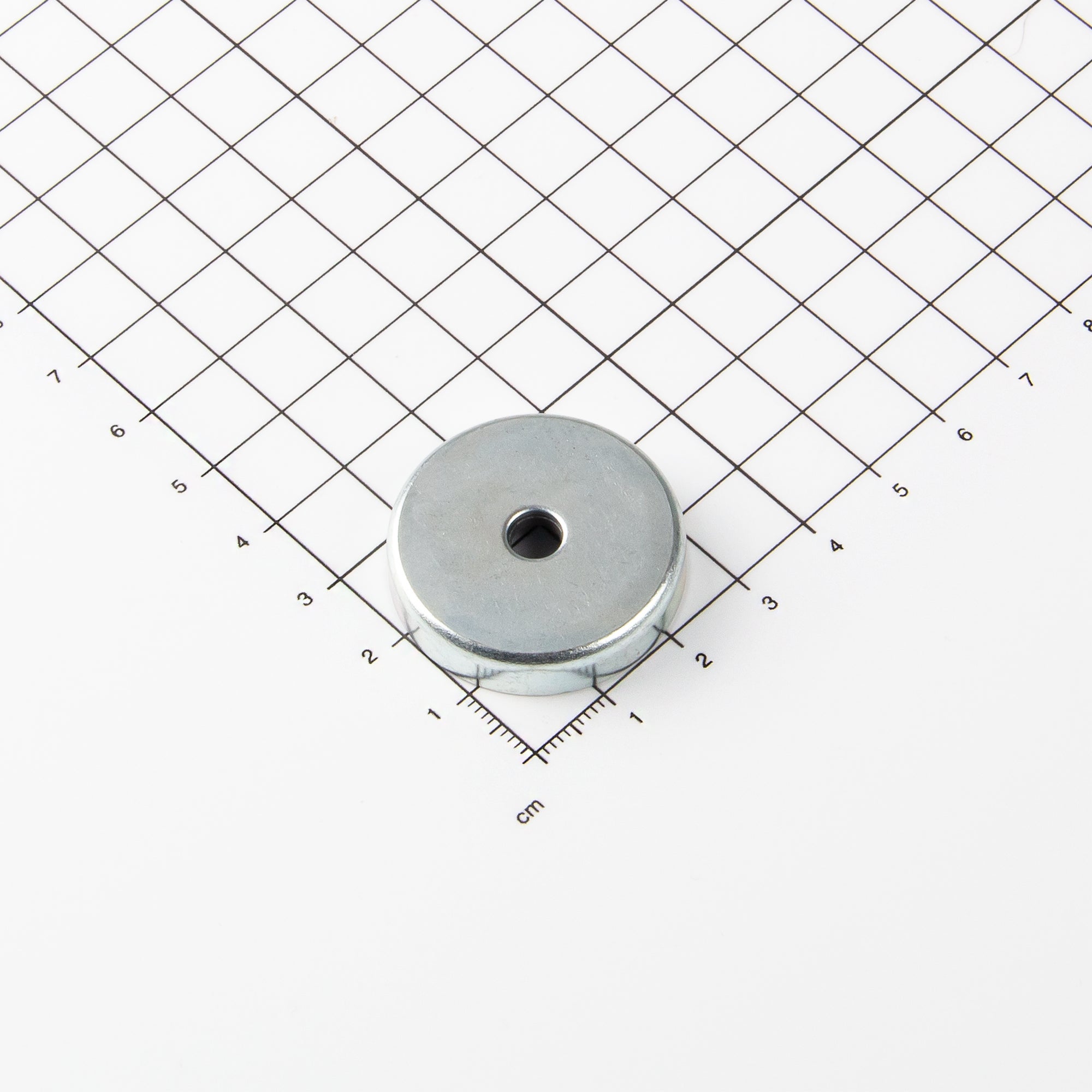 Ferrit Flachgreifer Ø32x7mm mit konischer Senkung