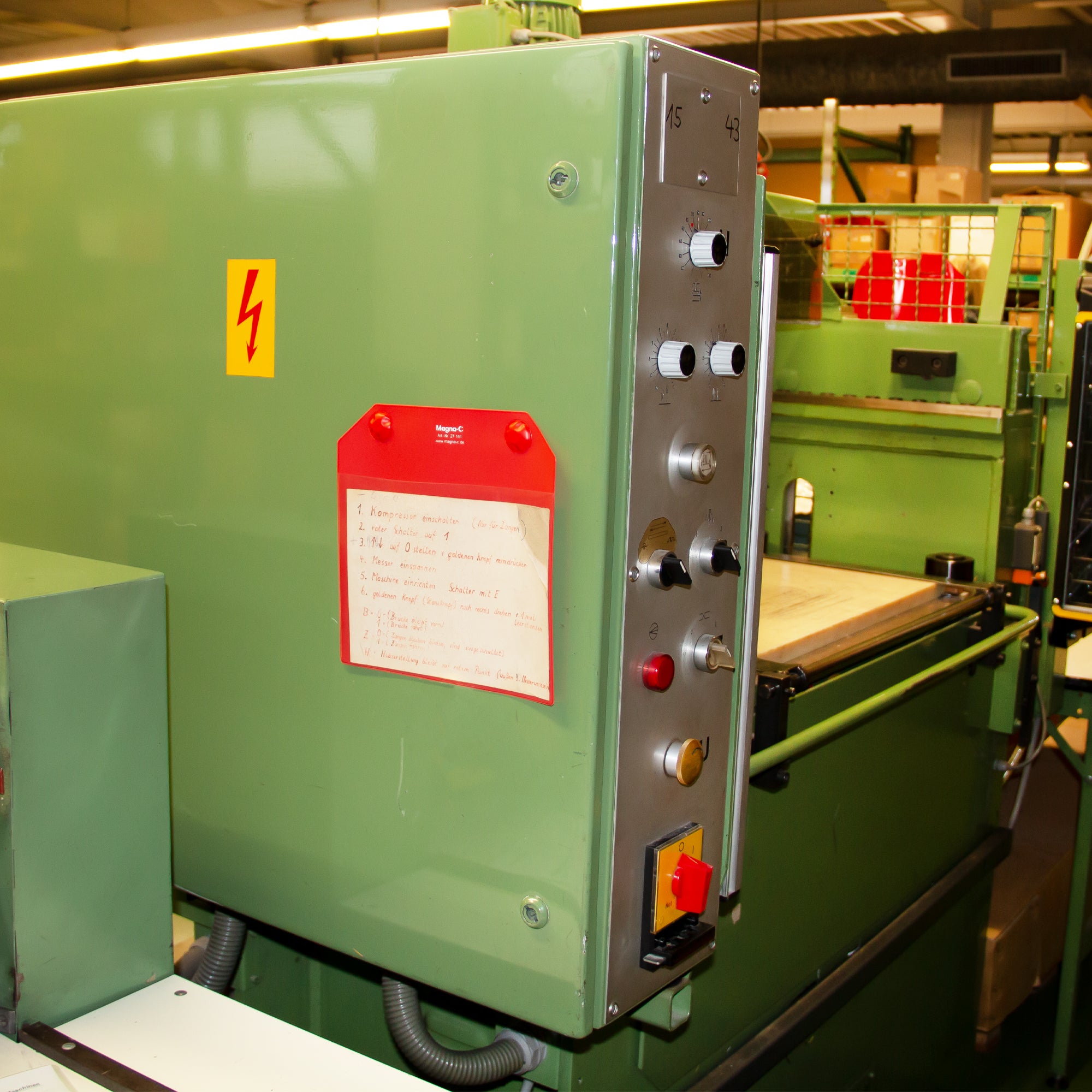 Magnettasche rot 217x155mm mit Neodym-Magneten für DIN A5 Anwendung