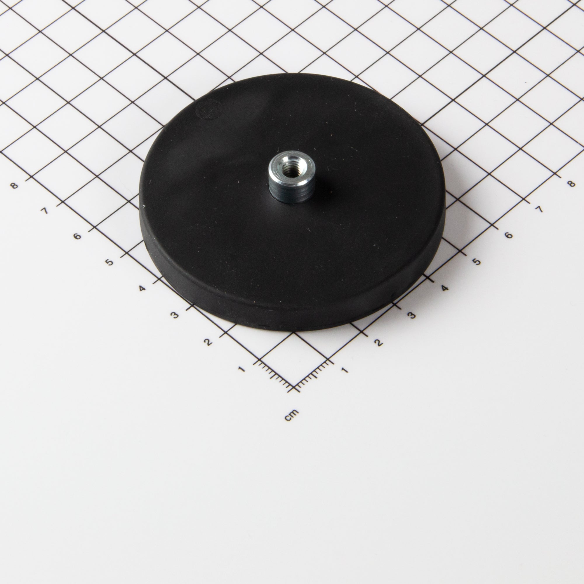 Gummiertes schwarzes Magnetsystem Ø66x8,5mm mit Gewindebuchse M5