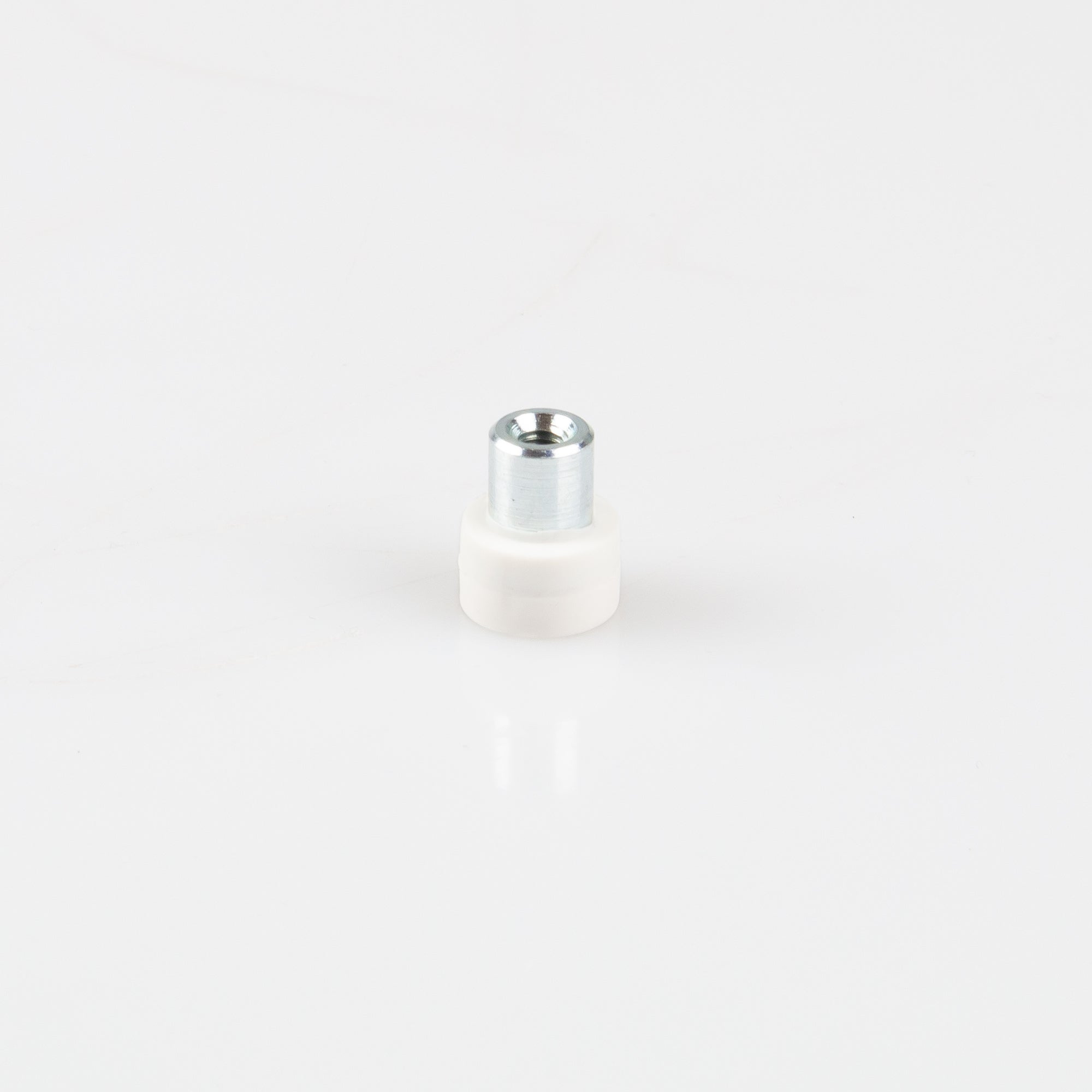 Gummiertes weißes Magnetsystem Ø12x7mm mit Gewindebuchse M4