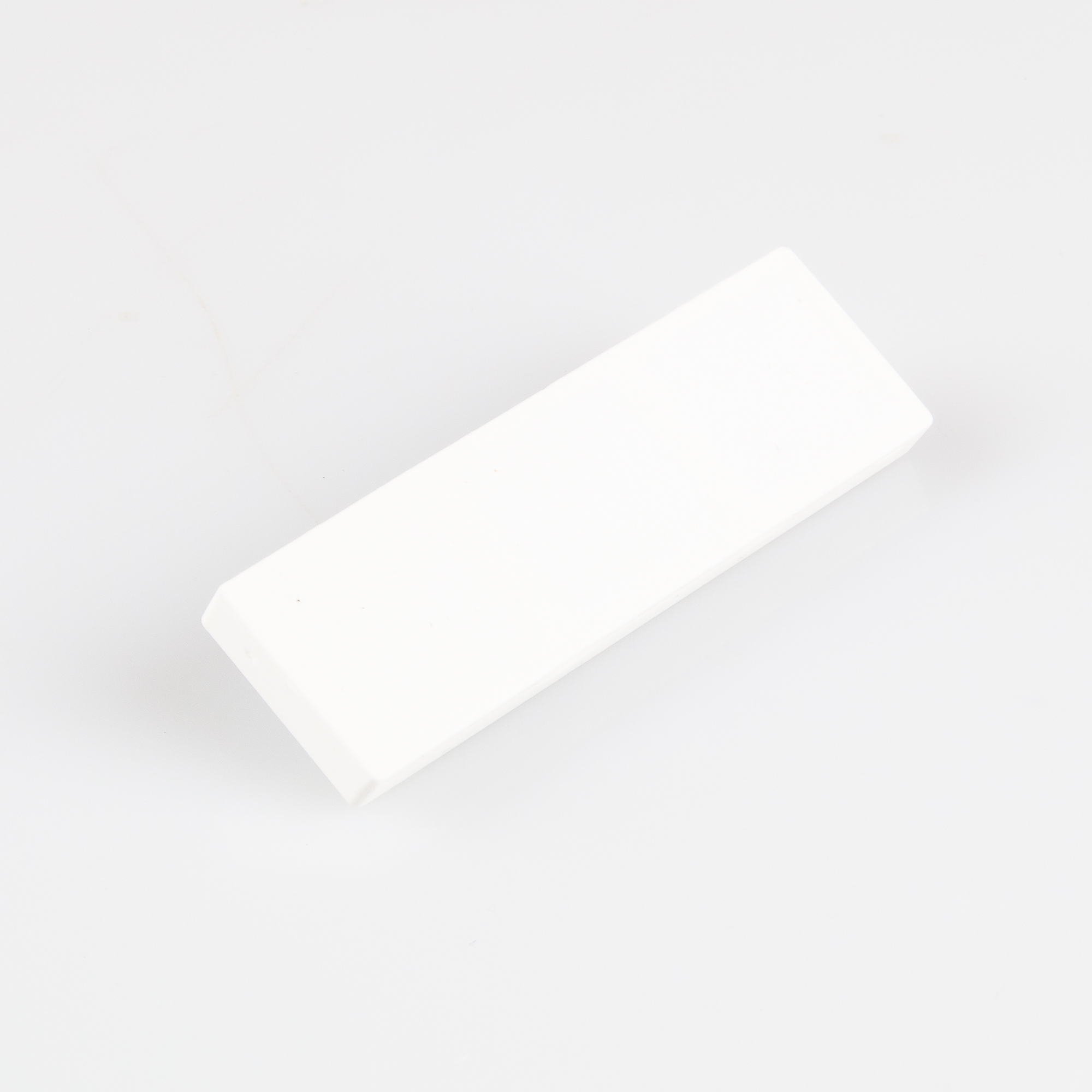 Gummierter Magnet mit Gewindezapfen M4