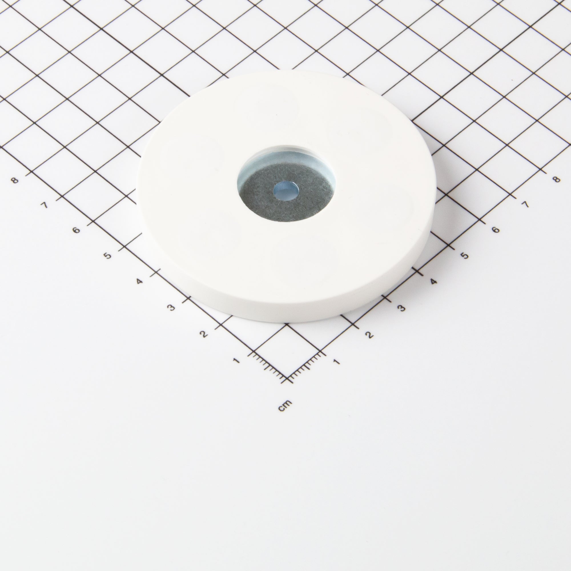 Gummierter Magnet Ø66x8,5mm mit zylindrischer Senkung