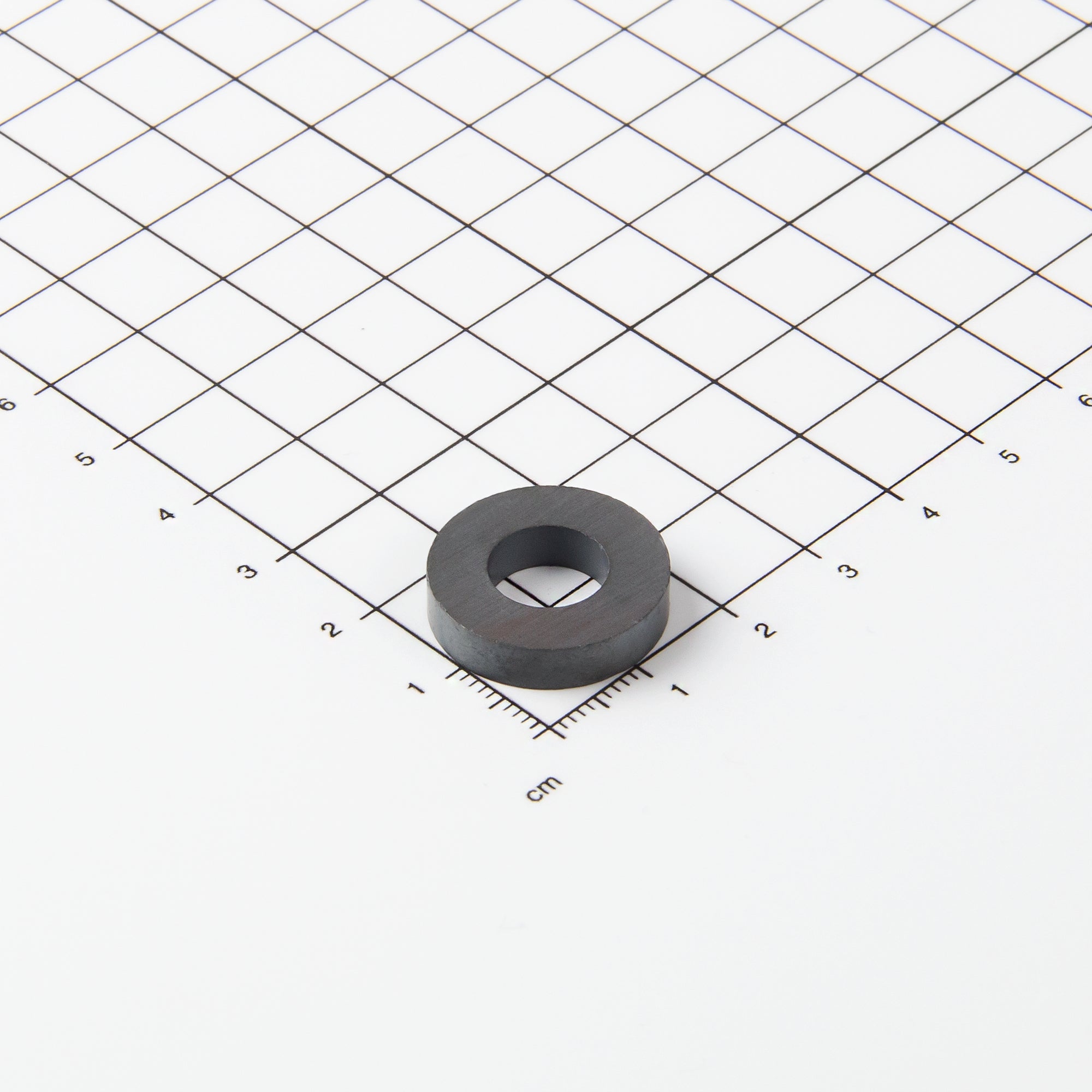 Ringmagnet aus Ferrit in der Abmessung Ø20xØ10x4,5mm