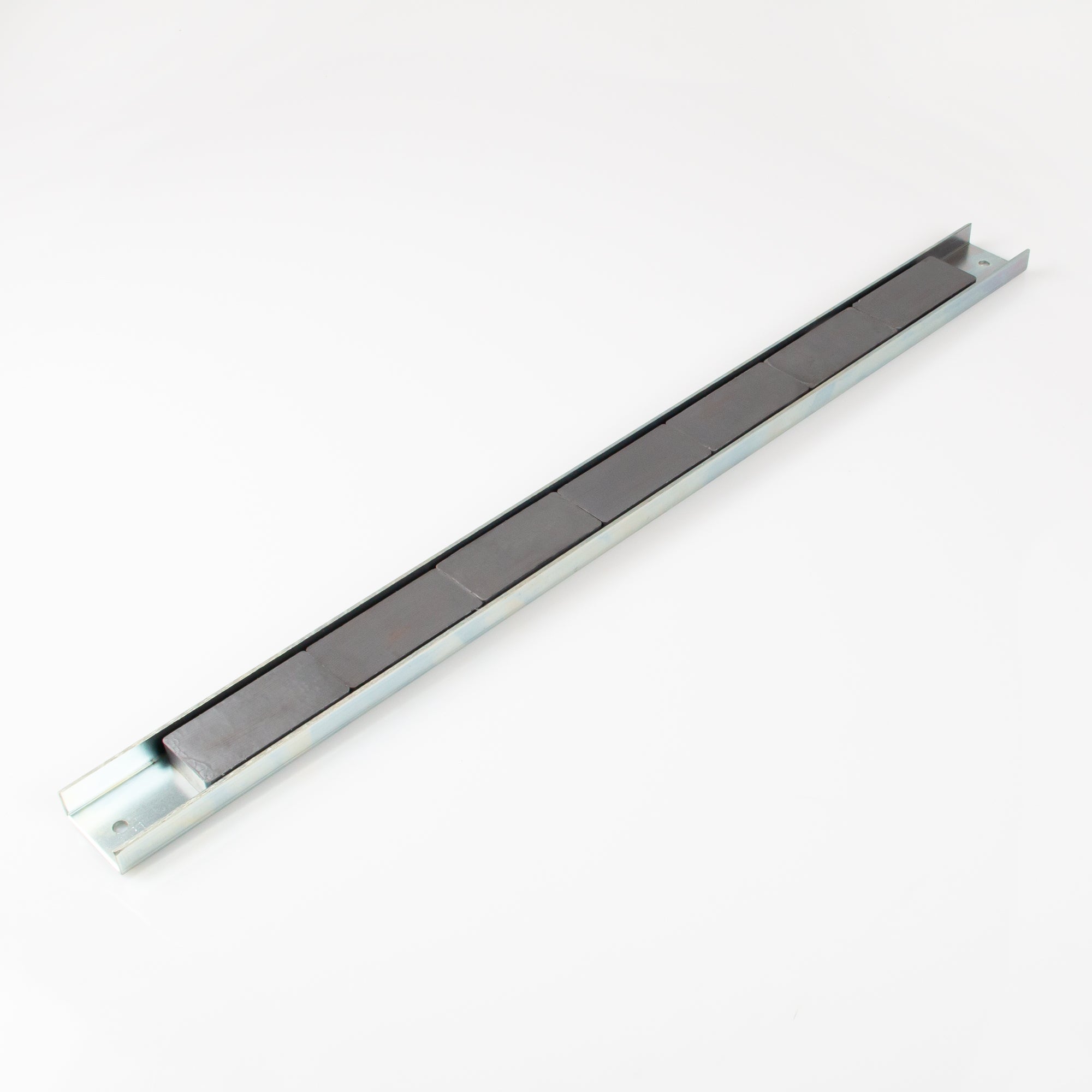 Ferrit Flachleiste im verzinkten U-Profil 609,6x43,7x15,75mm