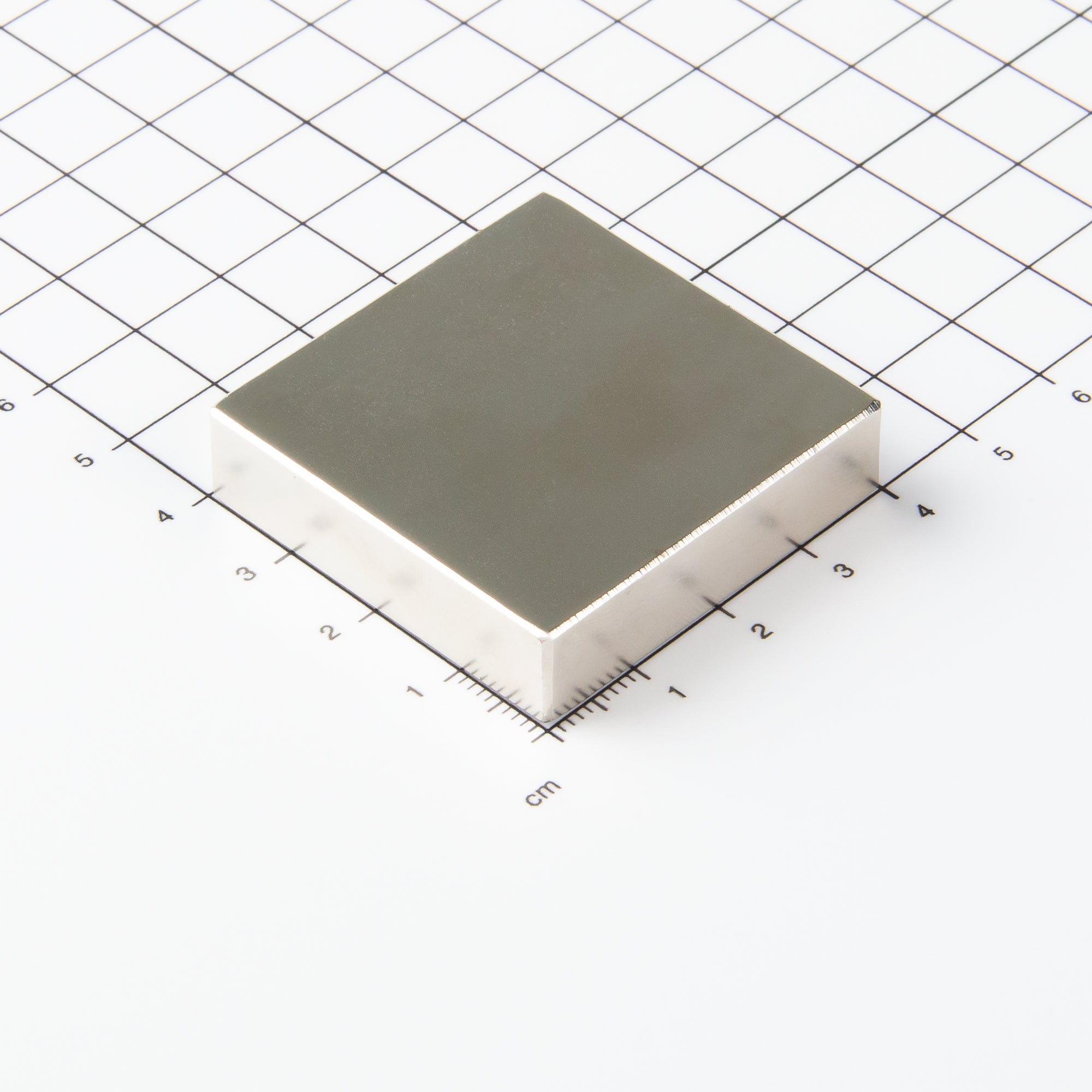 Blockmagnet aus Neodym mit der Abmessung 40x40x10mm