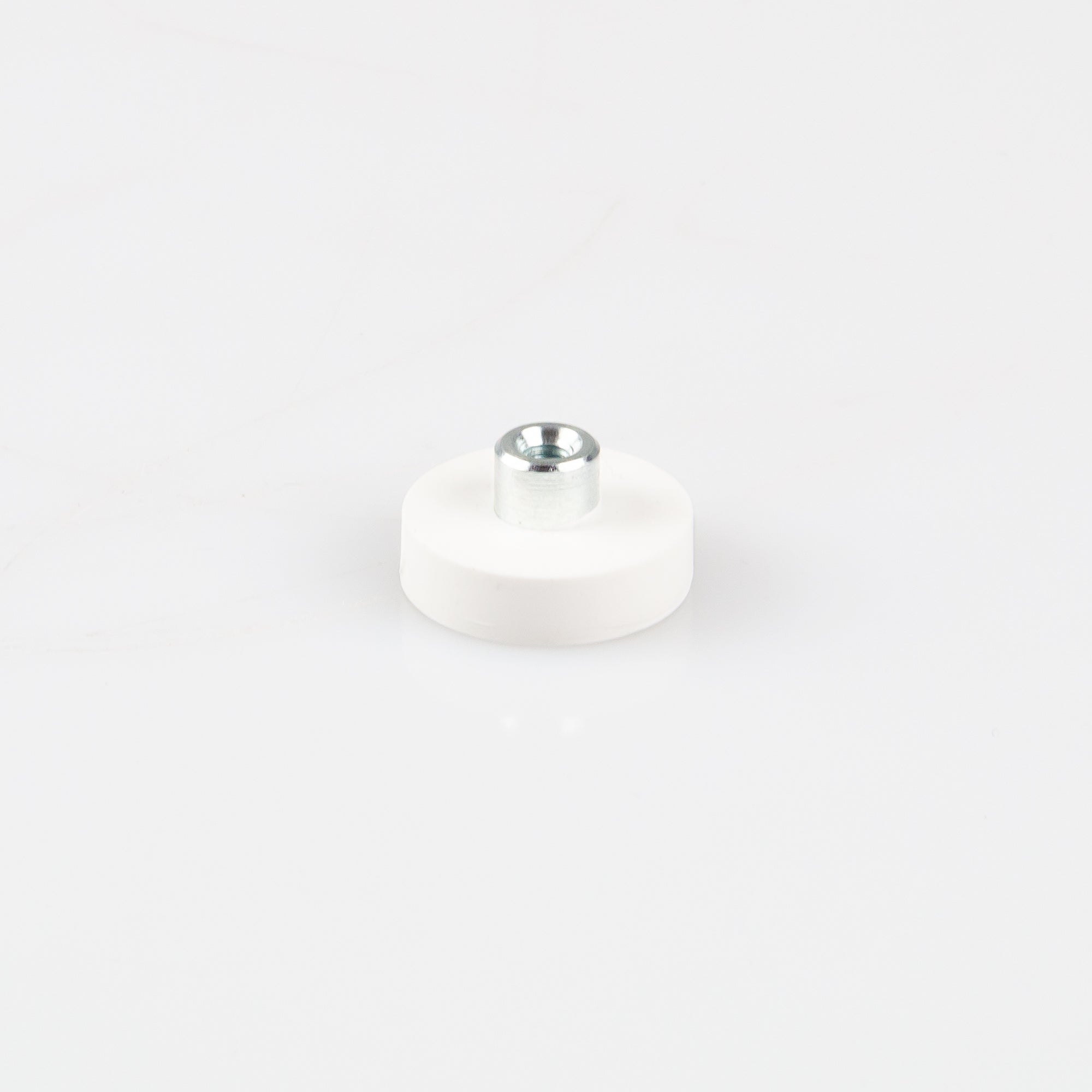 Gummiertes weißes Magnetsystem Ø22x6mm mit Gewindebuchse M4