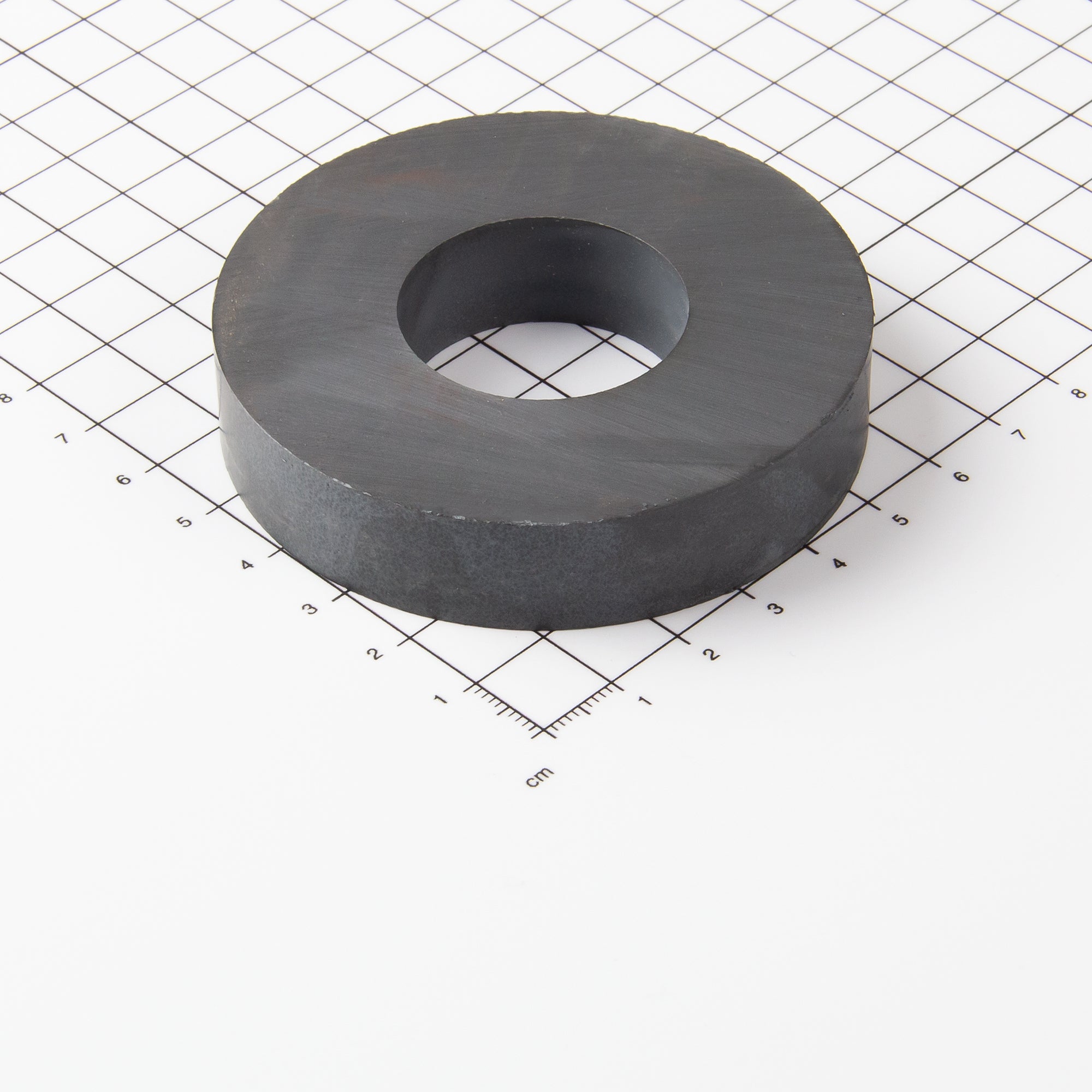 Ringmagnet aus Ferrit in der Abmessung Ø72xØ32x15mm