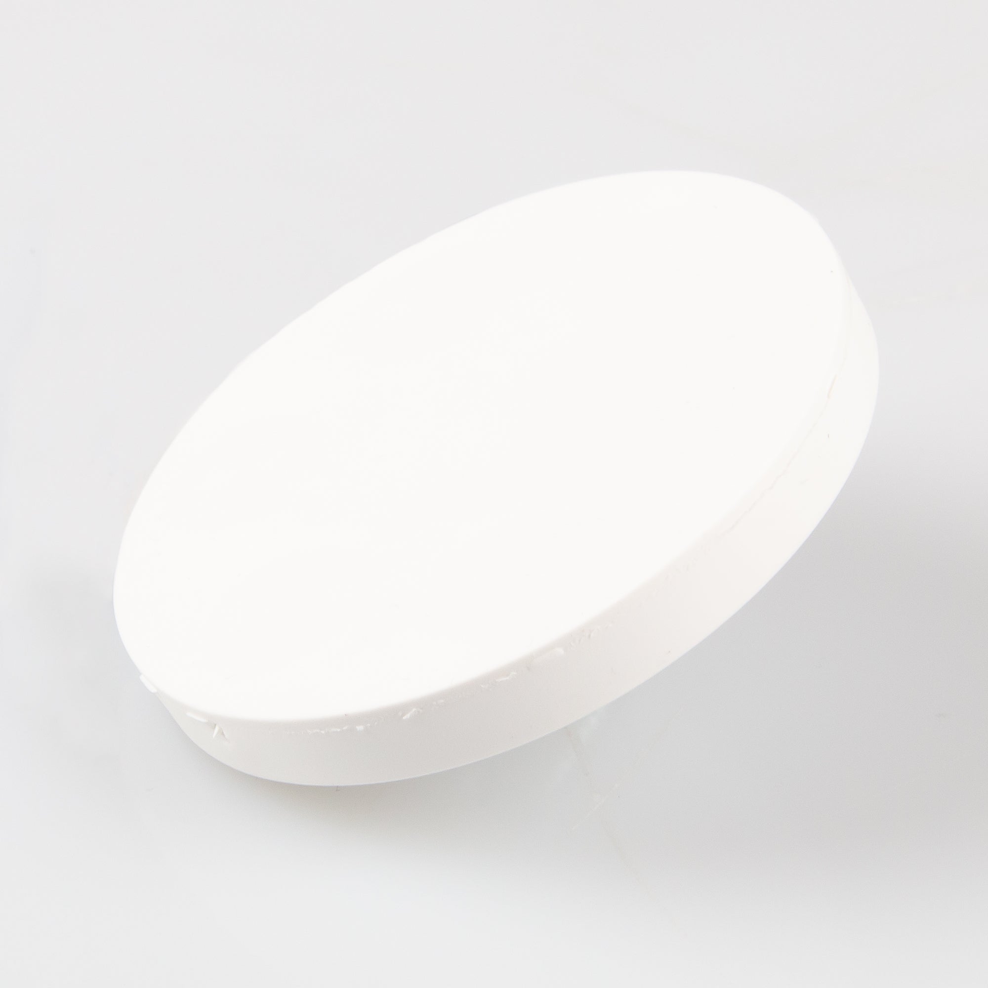 Gummierter weißer Magnet Ø66x8,5mm mit Gewindezapfen M8 Haftfläche