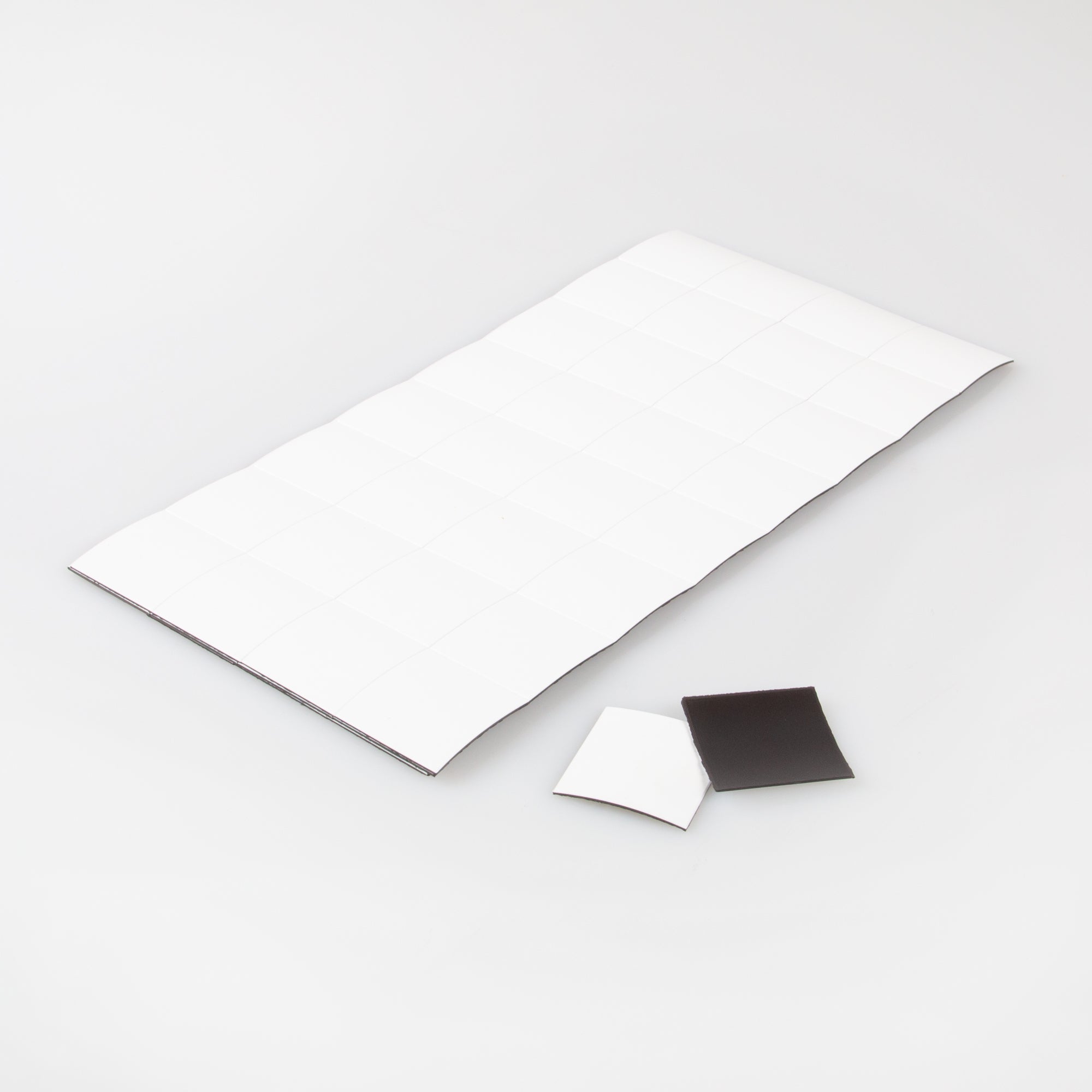 Magnetfolienstanzteile 30x30mm - 100 Stück im Set 