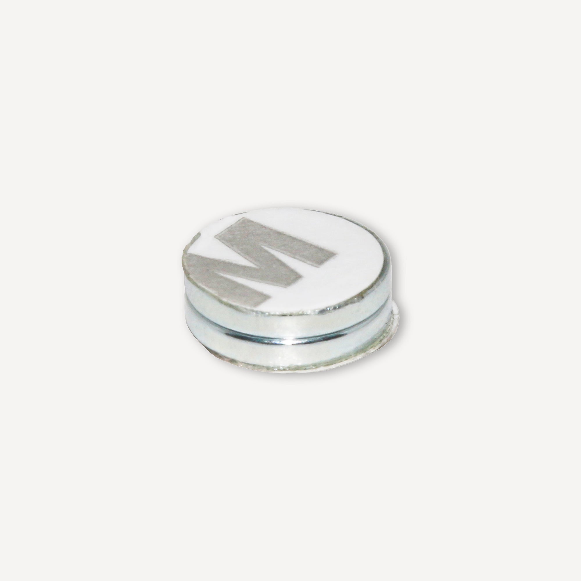 Selbstklebender Scheibenmagnet aus Neodym mit der Abmessung Ø12x2mm
