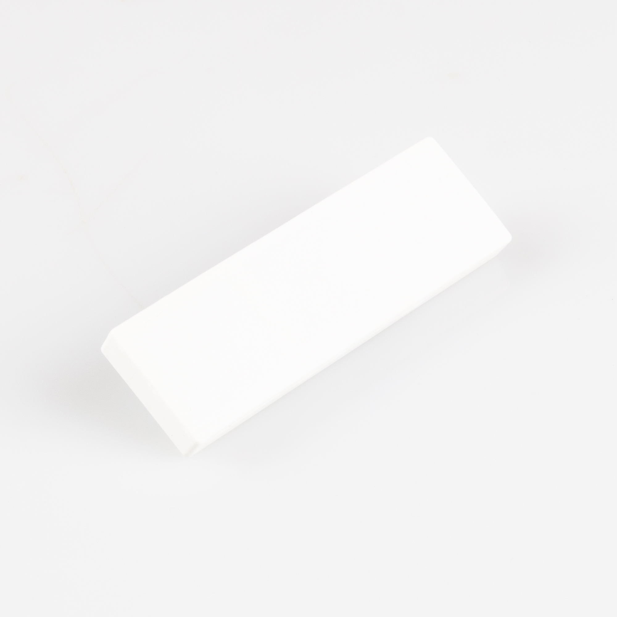 Gummierter Magnet mit Gewindebuchse M4