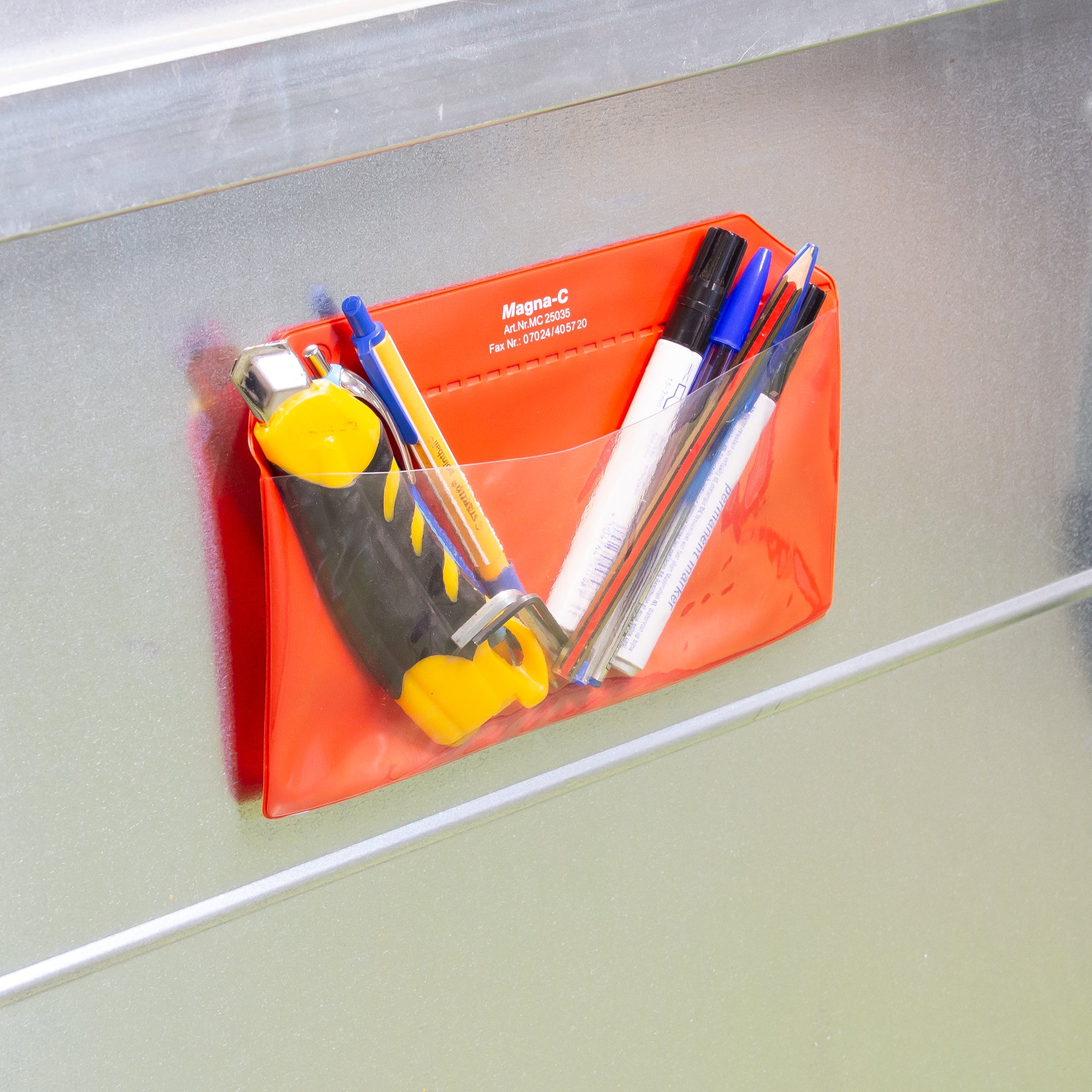 Magnettasche rot 235x147mm Anwendung