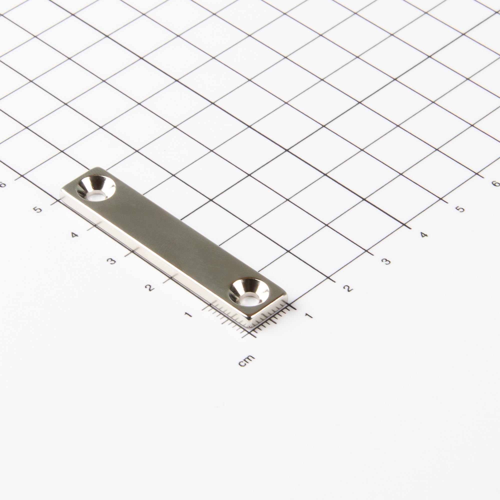 Neodym Blockmagnet mit konischer Senkbohrung 50x10x3mm