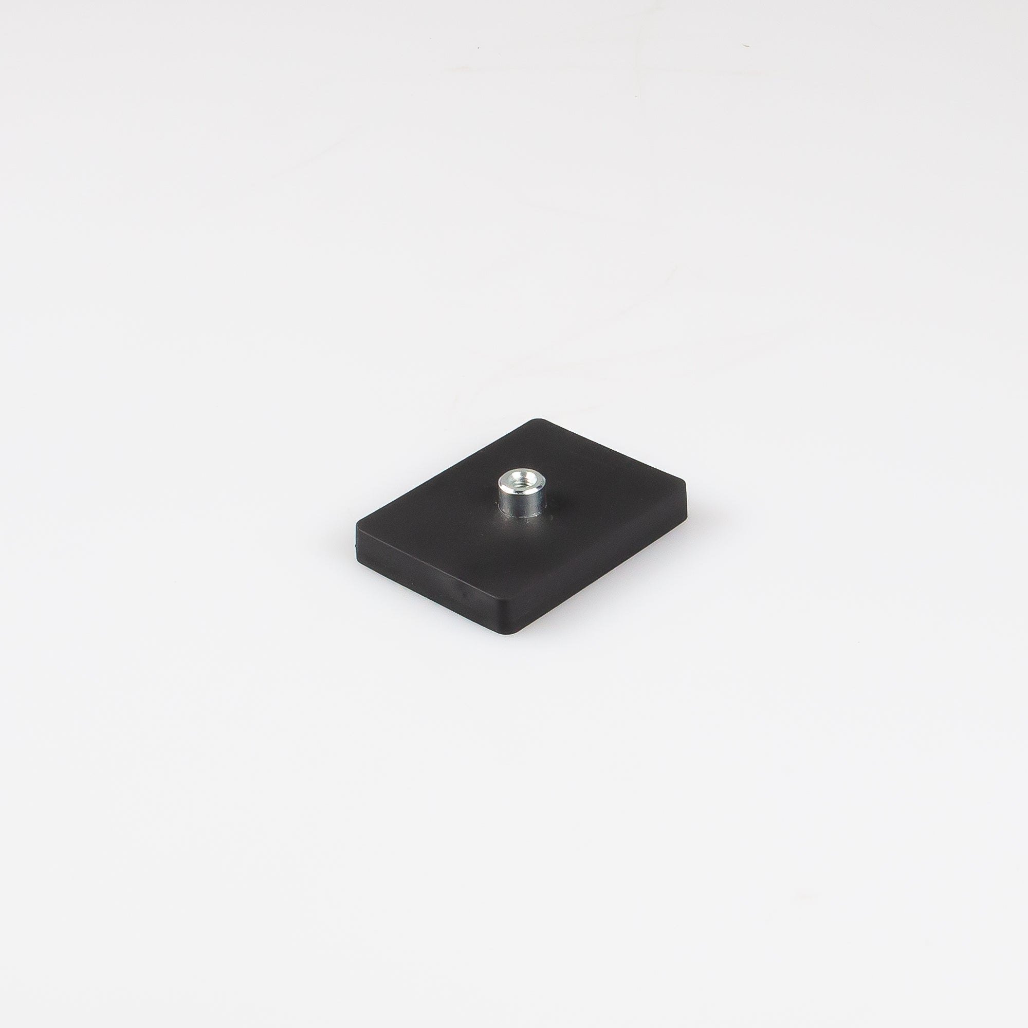 Gummiertes schwarzes Magnetsystem 59x45x8,5mm Gewindebuchse M5