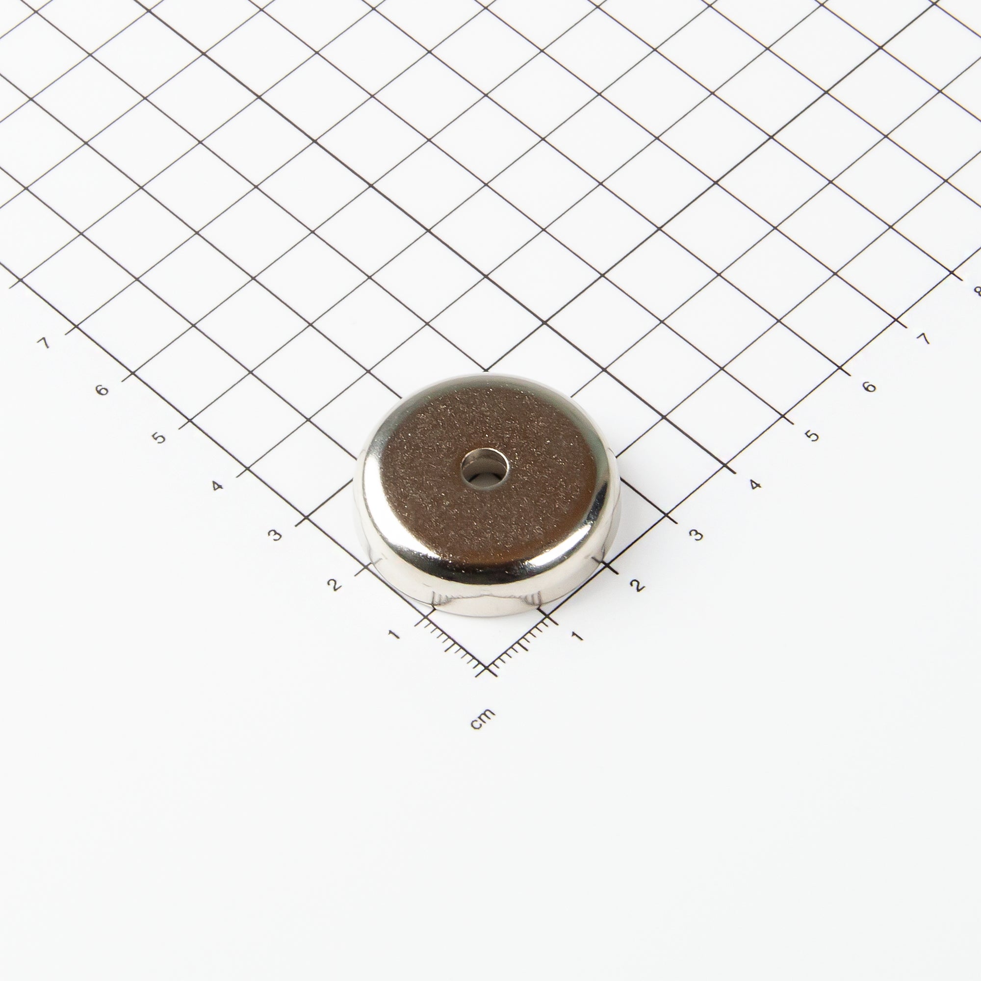 Neodym Topfmagnet Ø32x8mm mit zylindrischer Senkung