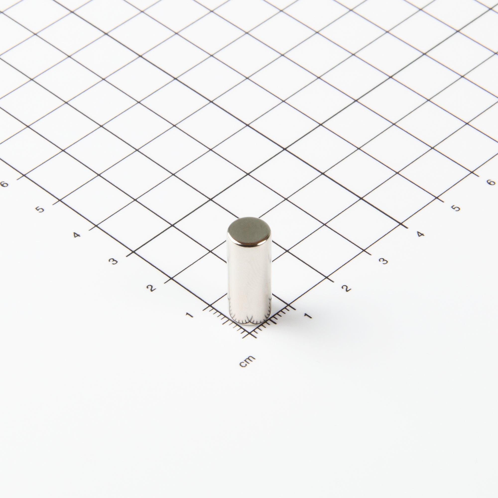 Zylindrischer Stabmagnet aus Neodym mit der Abmessung Ø8x20mm