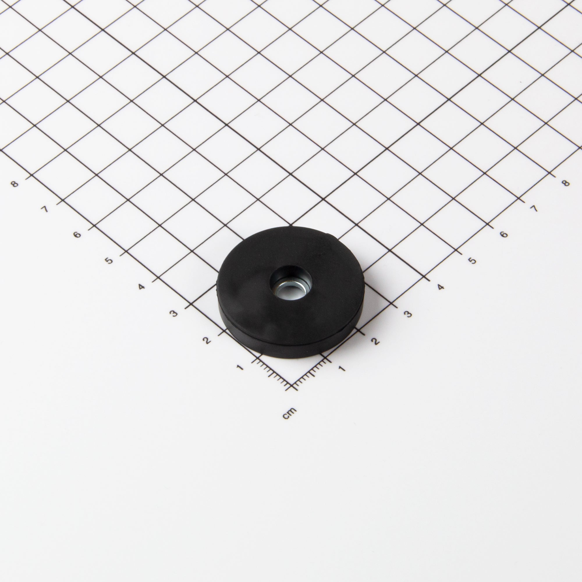 Gummierter Magnet Ø31x6mm mit zylindrischer Senkung