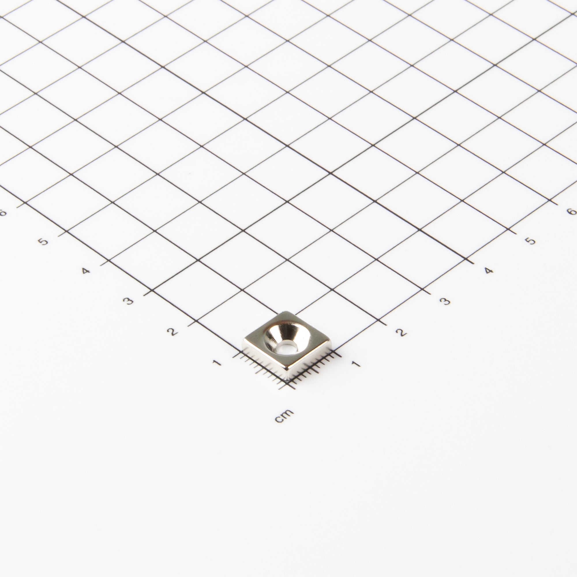 Neodym Blockmagnet mit konischer Senkbohrung 10x10x3mm