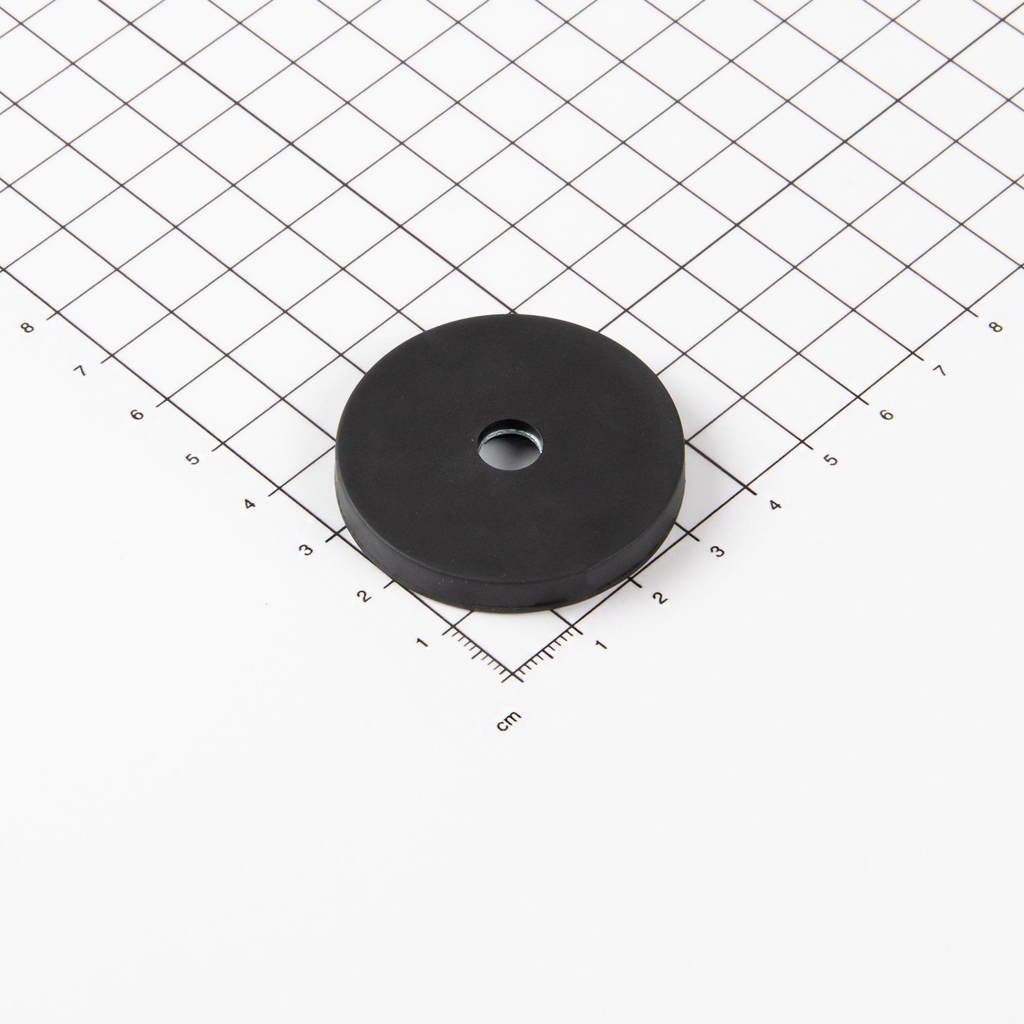 Gummierter schwarzer Magnet Ø43x6mm mit konischer Senkung