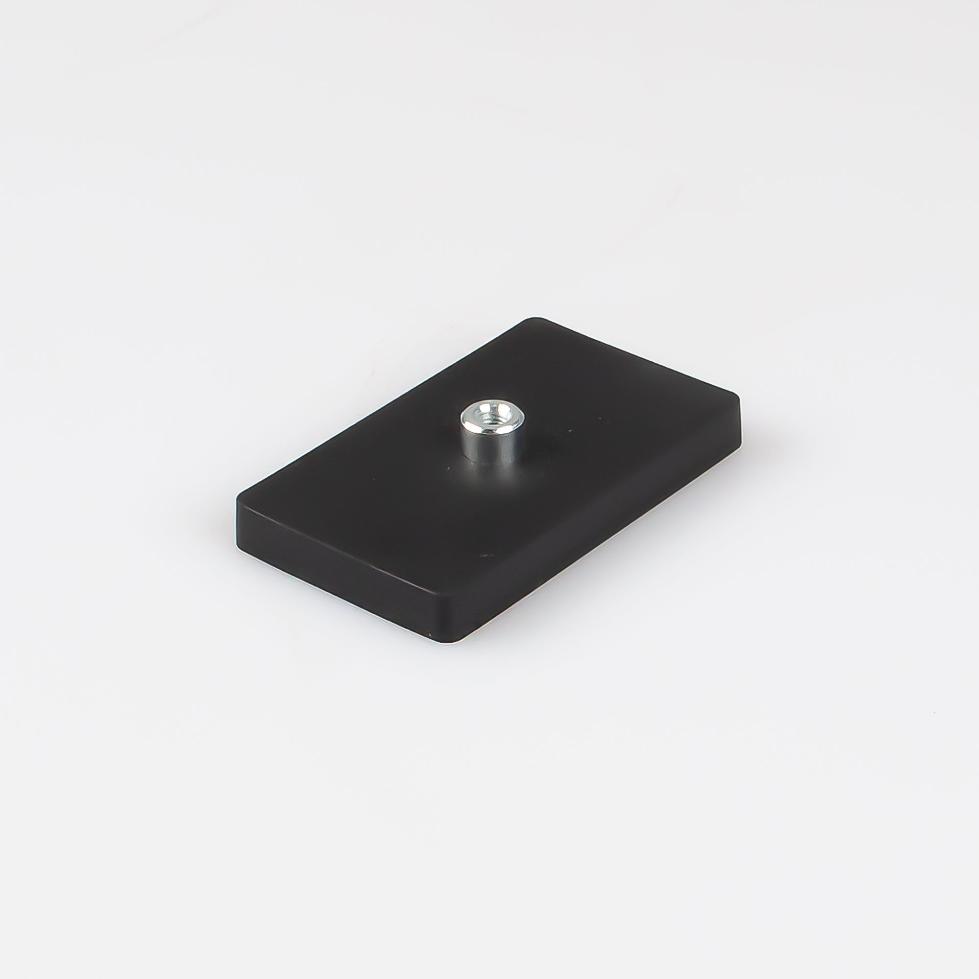 Gummiertes schwarzes Magnetsystem 74x45x8,5mm Gewindebuchse M5