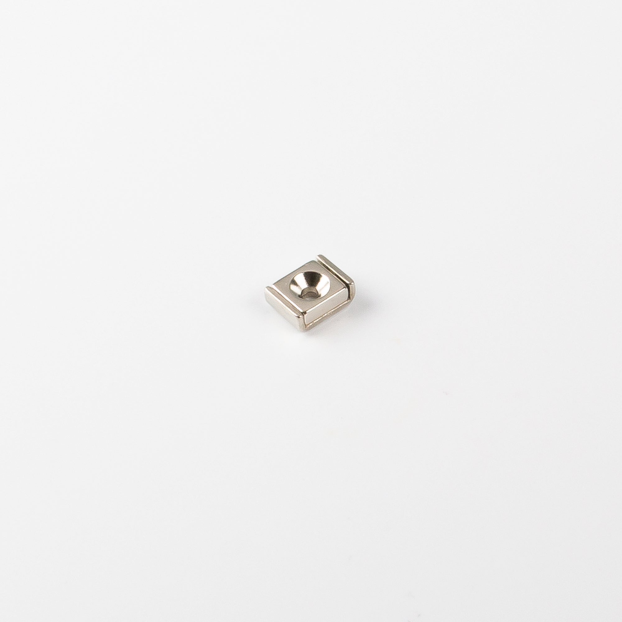 Neodym-Flachleiste 10x13,5x5mm mit konischer Senkung
